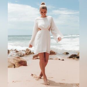 Petal & Pup White Long Sleeve Dress Vera Mini Cutout‎ Back Bow M Bridal Vacation